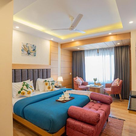 Hotel Super @Mall Road Mussoorie Exterior photo